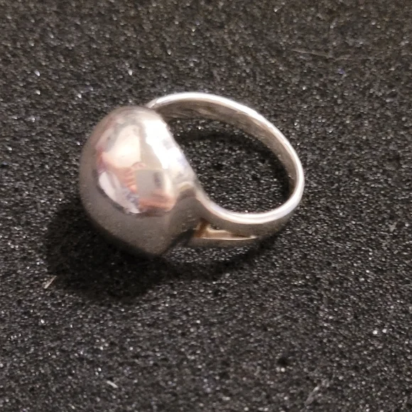 Silver Compartment Ring - Picture 2 of 5